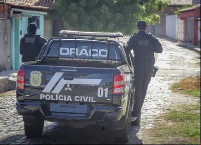 DRACO realiza retirada de pichações na zona Leste de Teresina
