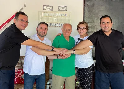 Fábio Novo ao lado de líderes do PSD