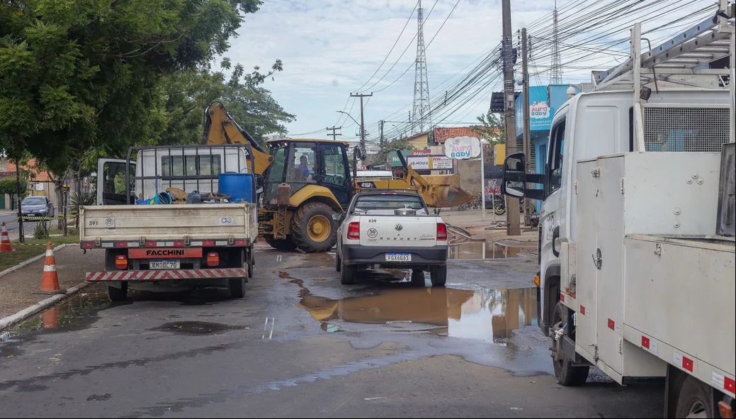 Trecho em obras na Avenida Barão de Castelo Branco, onde ocorreu o acidente