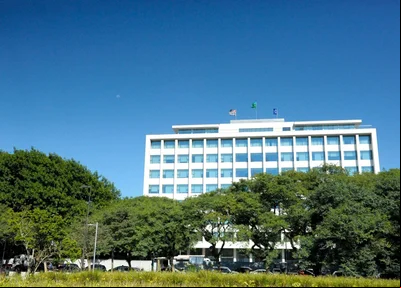 Universidade de São Paulo (USP)