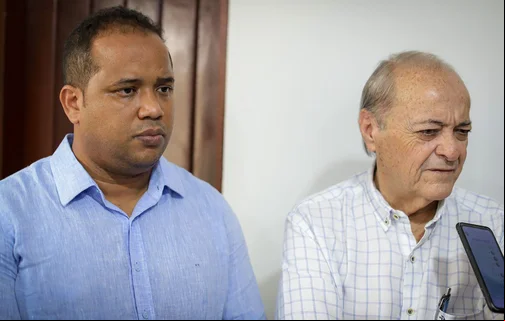 Enzo Samuel e Sílvio Mendes