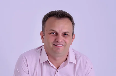 Professor Assis Carvalho