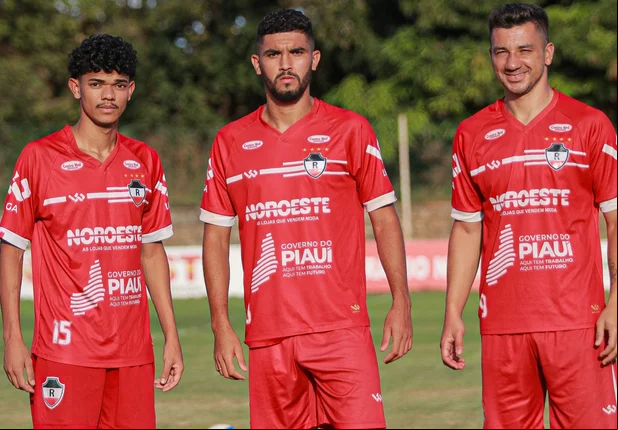 River retorna aos trabalhos com a presença dos novos reforços