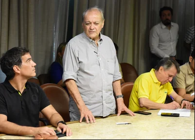 Prefeito Sílvio Mendes reuniu secretariado