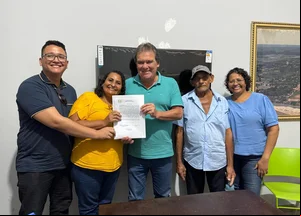 Prefeito de União empossa profissionais aprovados em concursos da saúde e educação