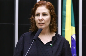 X recorre ao STF contra decisão de Moraes para bloquear contas de Carla Zambelli