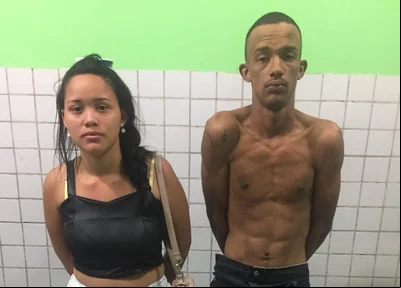 Casal encontrado com veículo roubado
