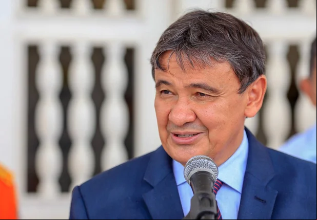 Governador Wellington Dias em solenidade no Palácio de Karnak