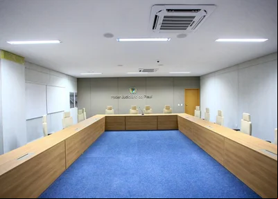 Sala da nova sede do Tribunal de Justiça do Piauí