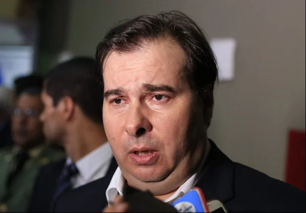 Rodrigo Maia diz que Câmara vai discutir situação do Coaf
